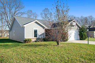 2146 Lindenwood Avenue, Warsaw, IN 46580