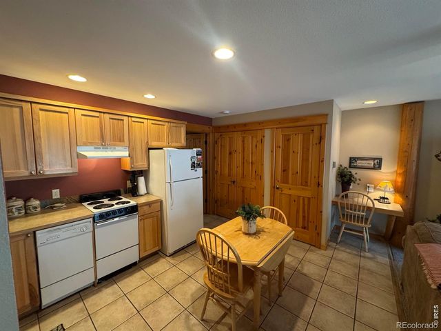 2100 Fall River Road 4, Estes Park, CO 80517