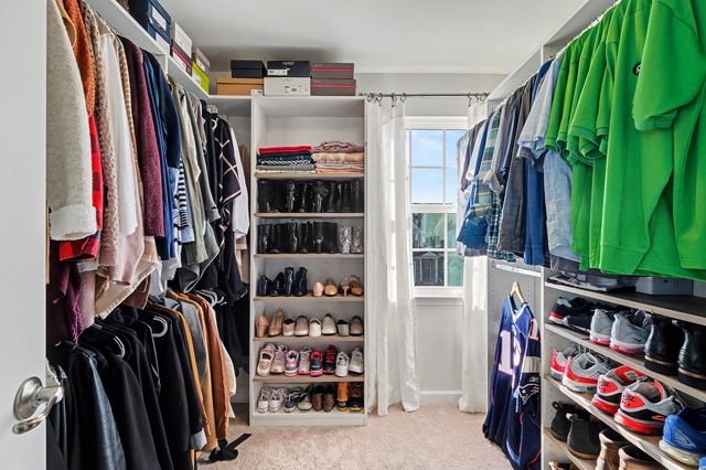 2813 Winterberry Dr, Columbia, TN 38401