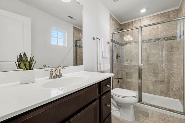 2813 Winterberry Dr, Columbia, TN 38401