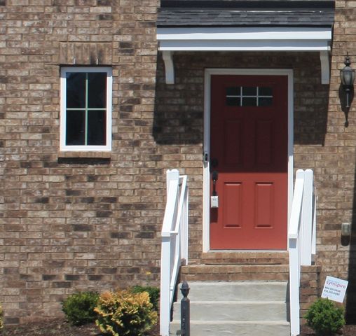 2813 Winterberry Dr, Columbia, TN 38401