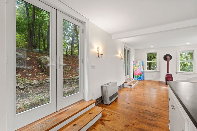1105 Washington, Gloucester, MA 01930