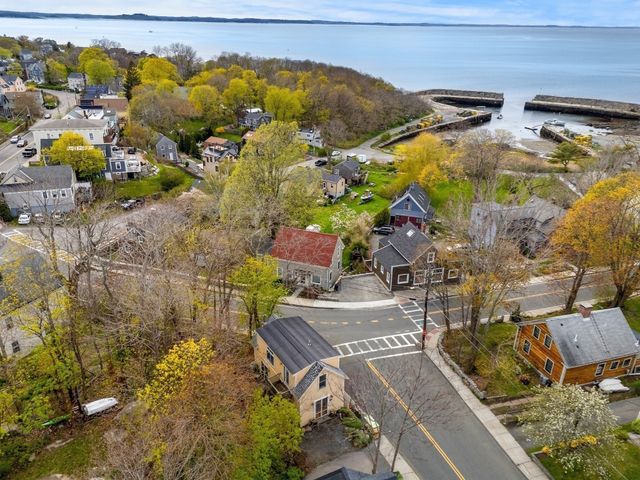 1105 Washington, Gloucester, MA 01930