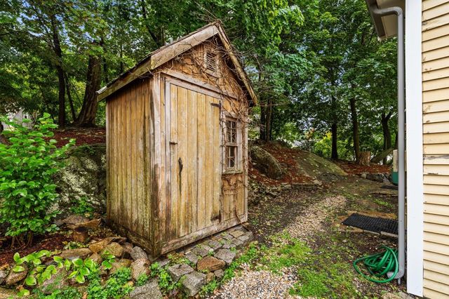 1105 Washington, Gloucester, MA 01930