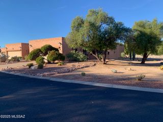 1944 W Myrtlewood Lane, Tucson, AZ 85704