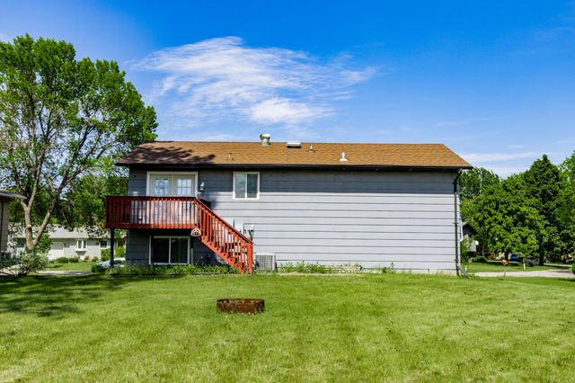 439 Birch Lane, Moorhead, MN 56560