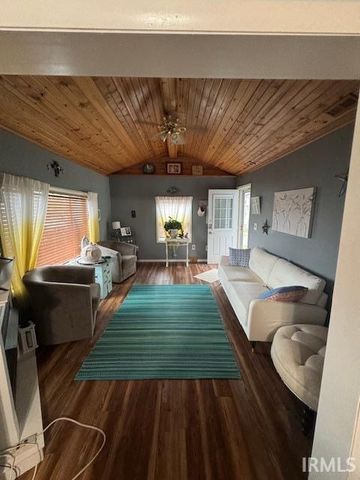 34 Ems B59 Lane, Warsaw, IN 46582