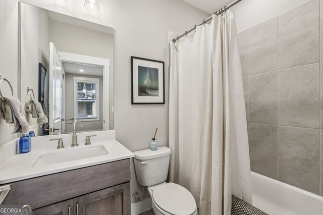 1024 Robert Smalls Way, Atlanta, GA 30318