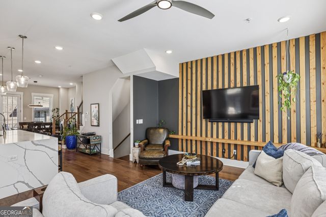 1024 Robert Smalls Way, Atlanta, GA 30318