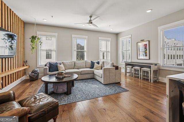 1024 Robert Smalls Way, Atlanta, GA 30318