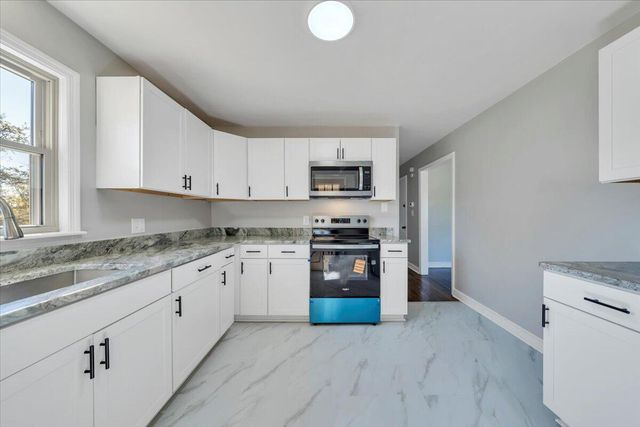 210 Post RD, Roanoke, VA 24019