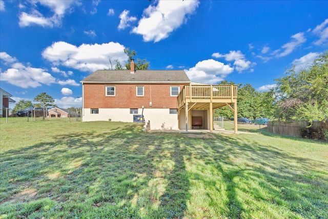 210 Post RD, Roanoke, VA 24019