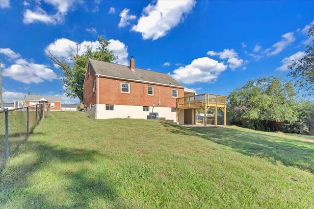 210 Post RD, Roanoke, VA 24019
