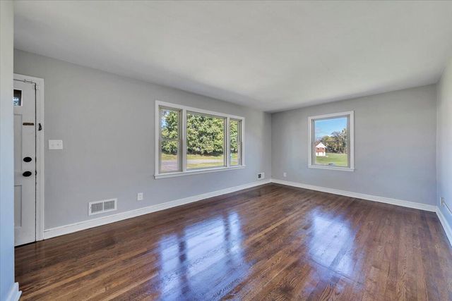 210 Post RD, Roanoke, VA 24019