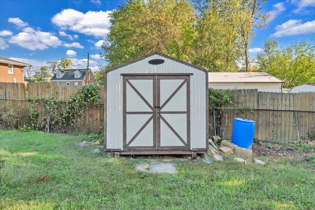 210 Post RD, Roanoke, VA 24019