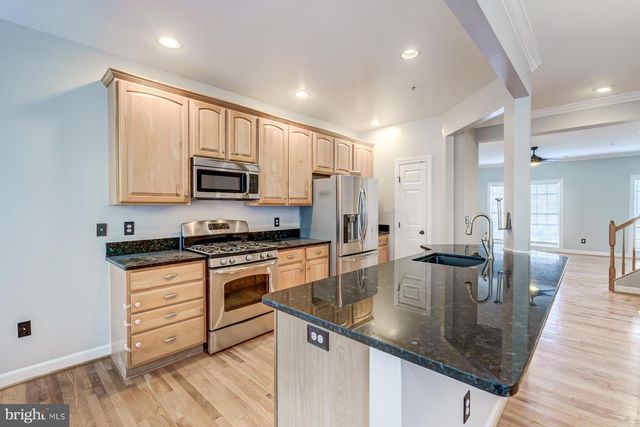 5820 PEARSON LN, Alexandria, VA 22304