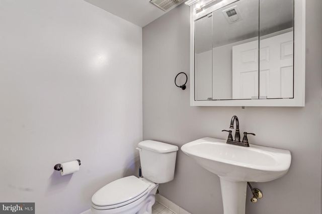 5820 PEARSON LN, Alexandria, VA 22304