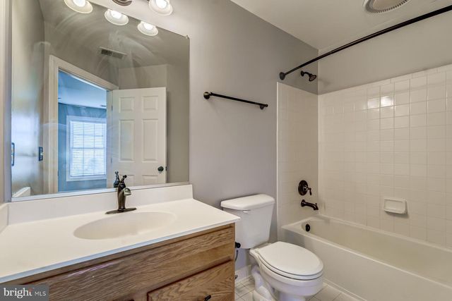 5820 PEARSON LN, Alexandria, VA 22304