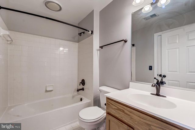 5820 PEARSON LN, Alexandria, VA 22304