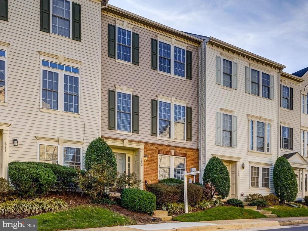 5820 PEARSON LN, Alexandria, VA 22304