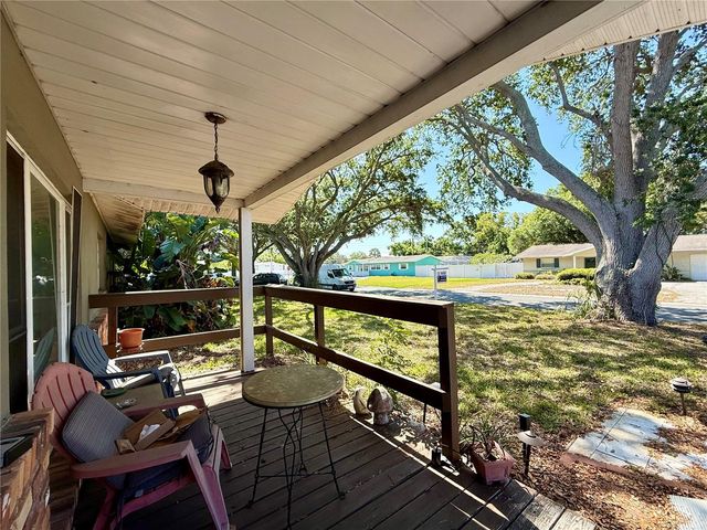 720 15TH AVENUE SW, Largo, FL 33770