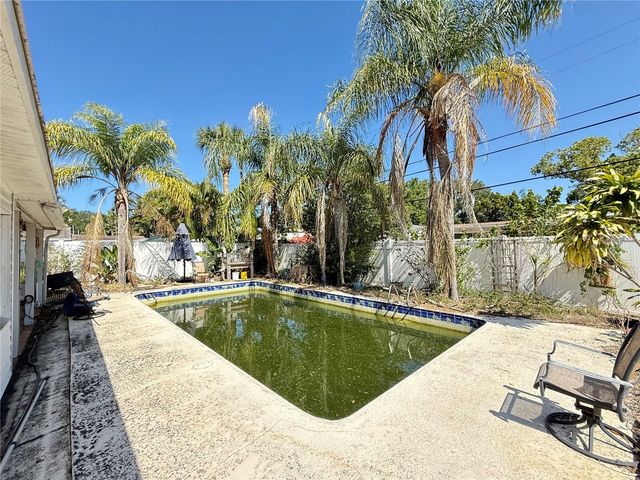 720 15TH AVENUE SW, Largo, FL 33770