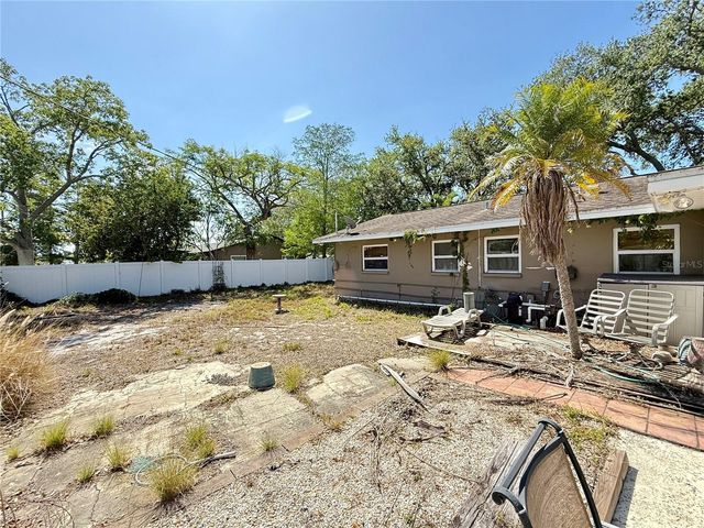 720 15TH AVENUE SW, Largo, FL 33770