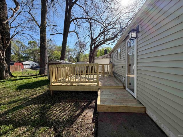 1105 W Rose Street, South Bend, IN 46616