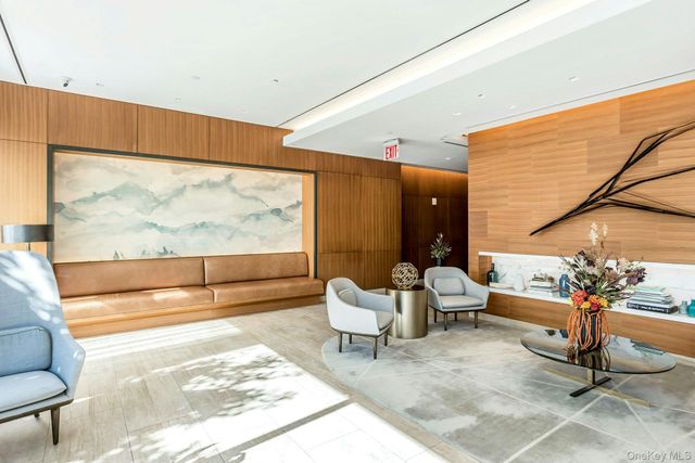 138-35 39th Avenue 14M, Flushing, NY 11354