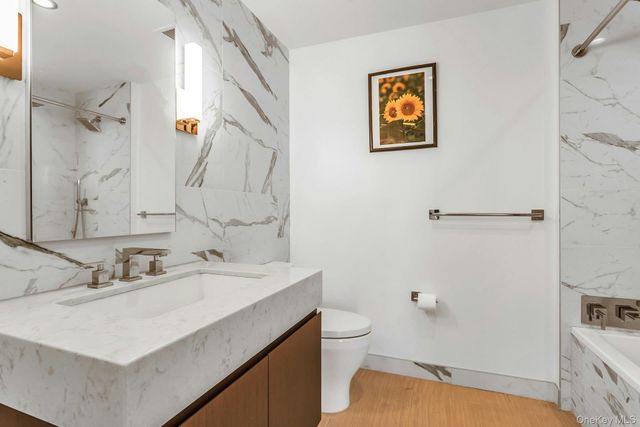 138-35 39th Avenue 14M, Flushing, NY 11354