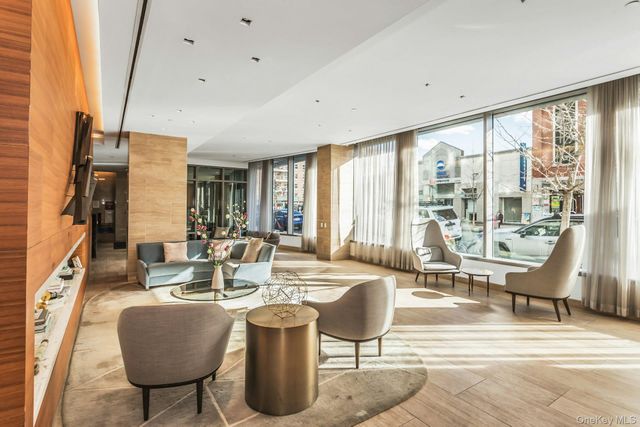 138-35 39th Avenue 14M, Flushing, NY 11354