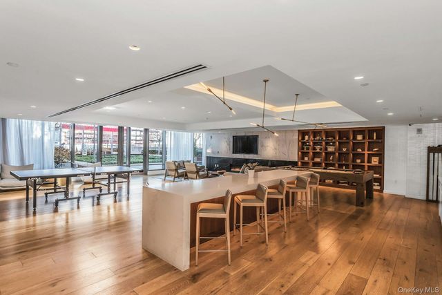 138-35 39th Avenue 14M, Flushing, NY 11354