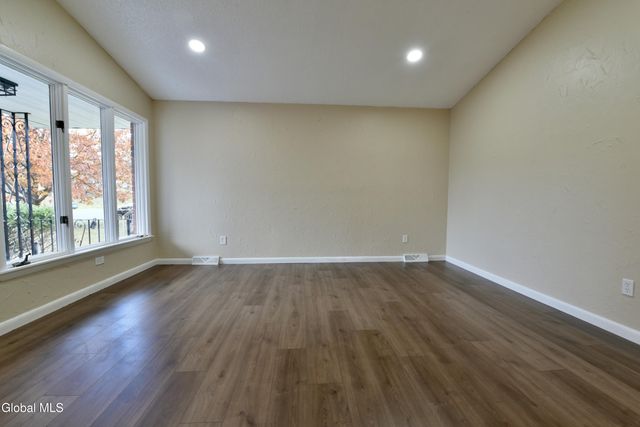 63 Ormond Street, Albany, NY 12203