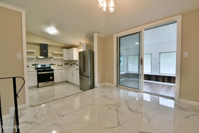 63 Ormond Street, Albany, NY 12203