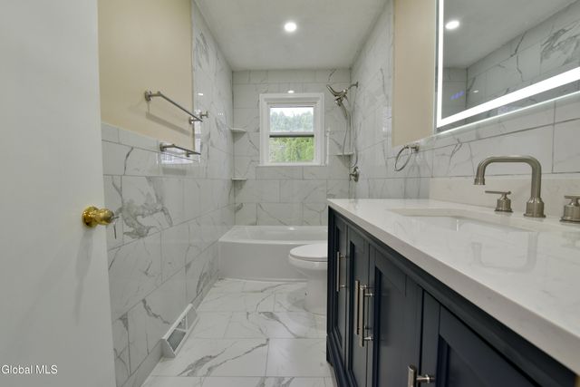 63 Ormond Street, Albany, NY 12203