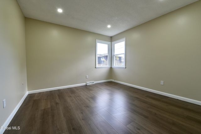 63 Ormond Street, Albany, NY 12203