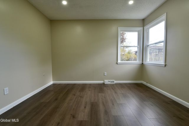 63 Ormond Street, Albany, NY 12203