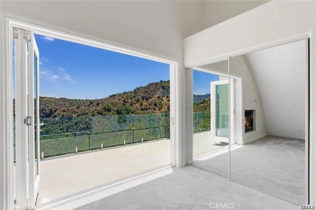 2411 N Topanga Canyon Boulevard, Topanga, CA 90290