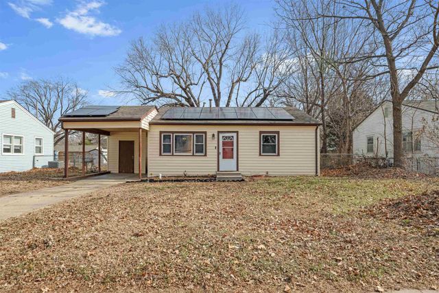 144 Wire Ave, Haysville, KS 67060