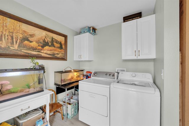 144 Wire Ave, Haysville, KS 67060