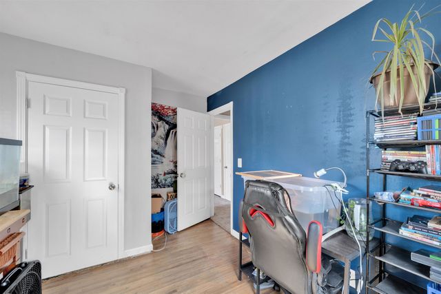 144 Wire Ave, Haysville, KS 67060