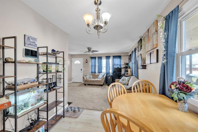 144 Wire Ave, Haysville, KS 67060