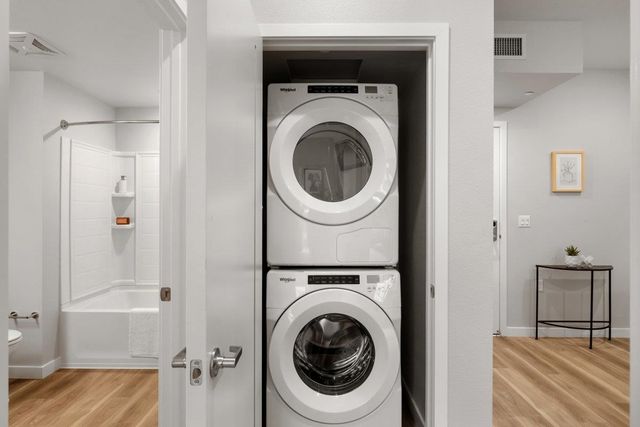 260 Brooklyn Basin Way 409, Oakland, CA 94606