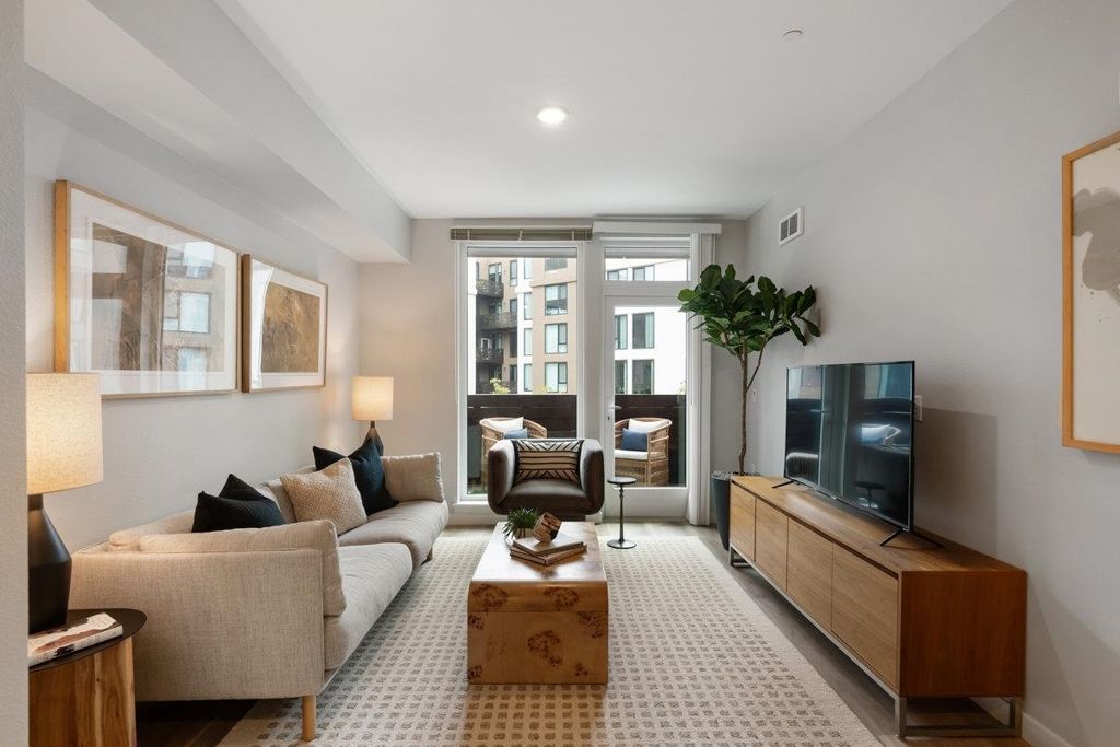 260 Brooklyn Basin Way 409, Oakland, CA 94606