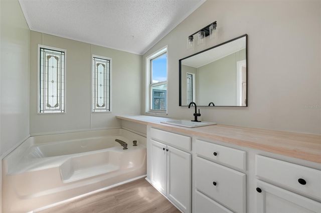 5047 EL DESTINO DRIVE, Leesburg, FL 34748