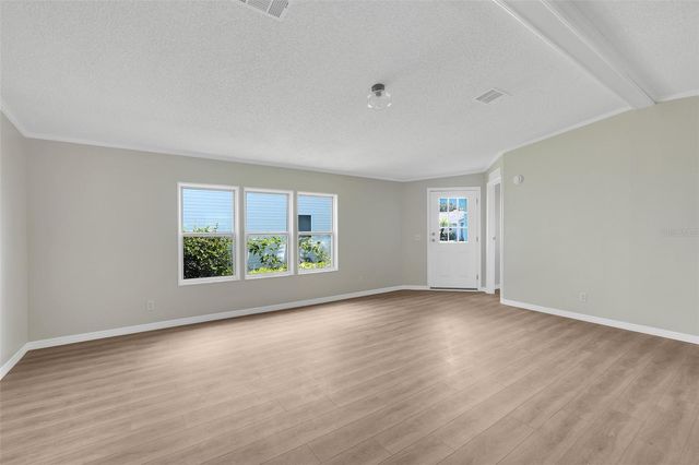 5047 EL DESTINO DRIVE, Leesburg, FL 34748