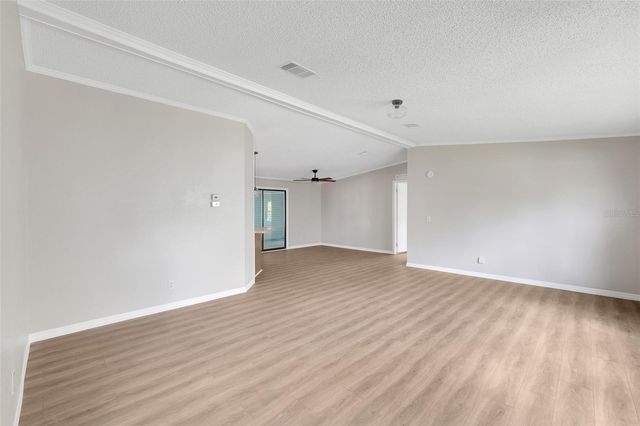 5047 EL DESTINO DRIVE, Leesburg, FL 34748