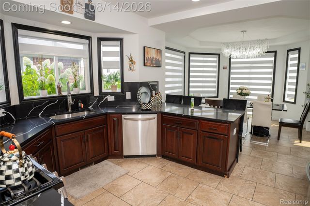 18424 Opal Drive, Macomb Township, MI 48042