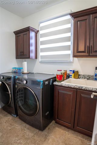 18424 Opal Drive, Macomb Township, MI 48042