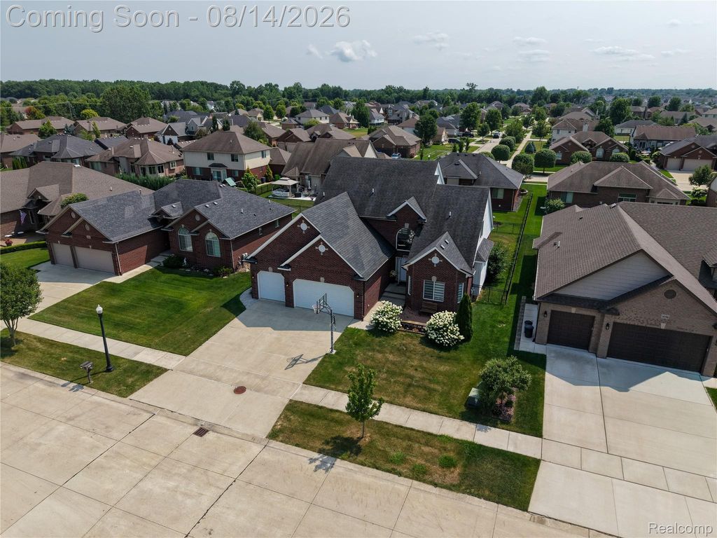 18424 Opal Drive, Macomb Township, MI 48042